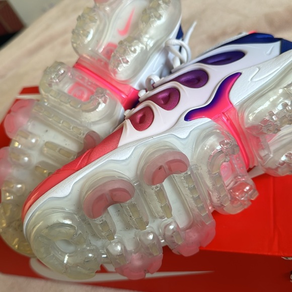 Women’s Nike W Air Vapormax Plus size 7.5 - Picture 3 of 6